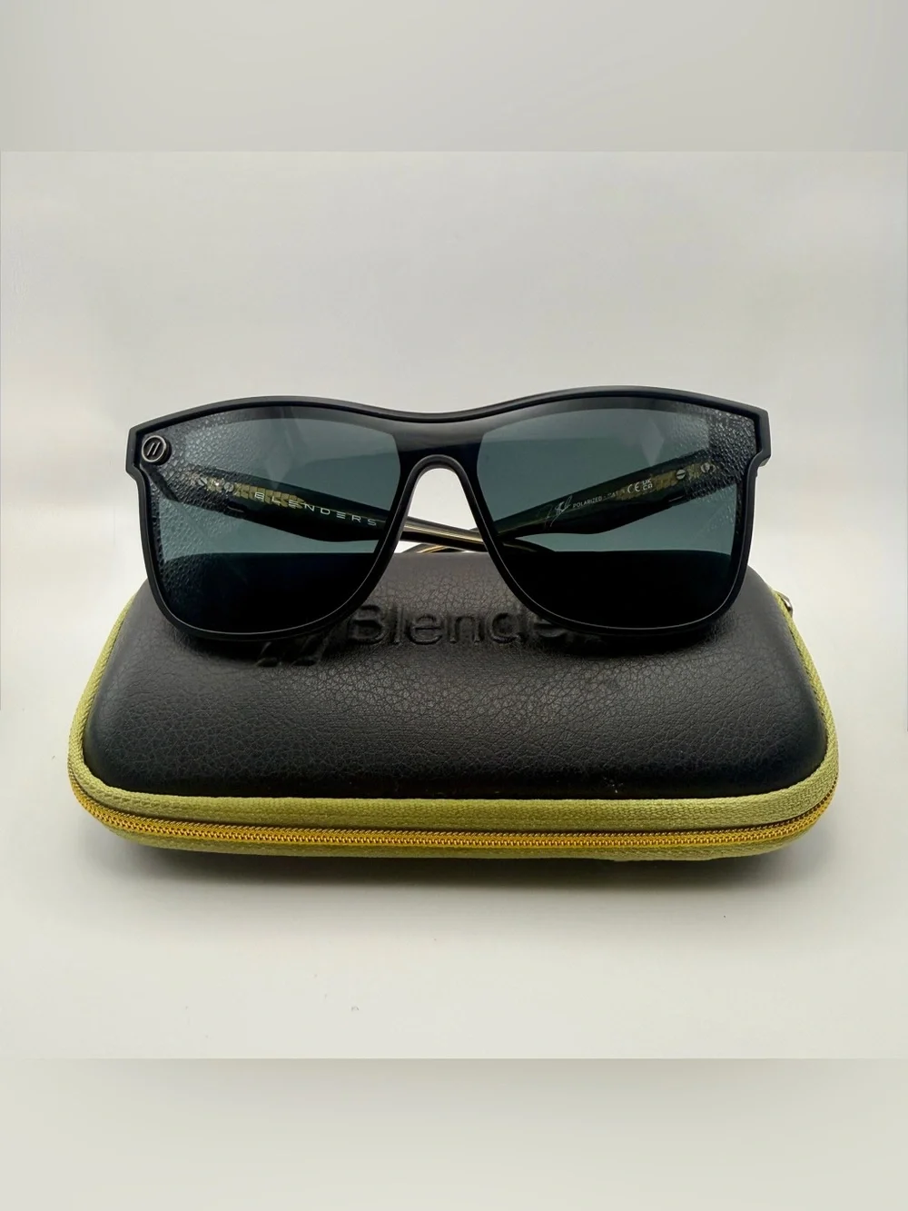 Men's Square Black Sunglasses with Dark Green Lenses